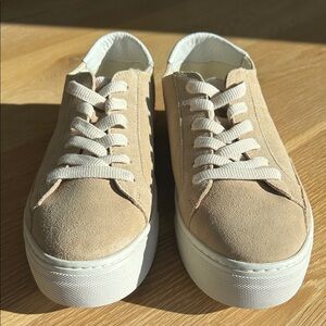 NEW! Soludos Women's Tan Suede Sneakers size 10